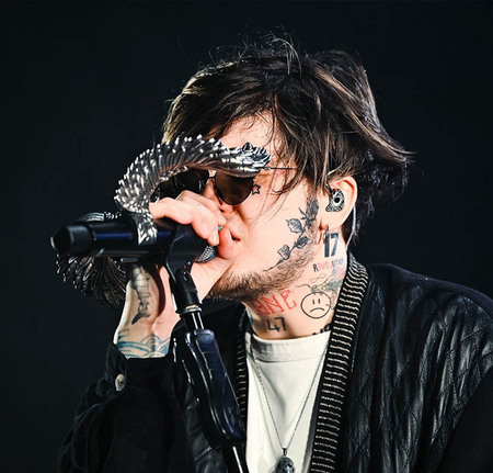 Владислав Кожихов, Джизус, в кастомных наушниках System Elements