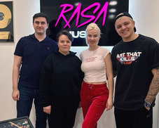 RASA и DASHI с нами RASA и DASHI с наушниками System Elements