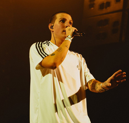 Илья Мазеллов, mzlff, в кастомных наушниках System Elements